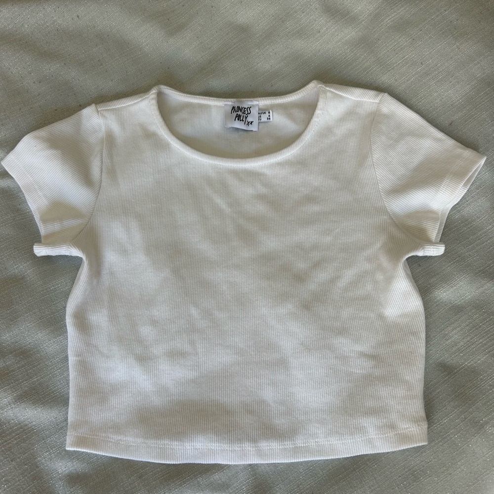 Princess Polly classic crop tee in white, size 4
